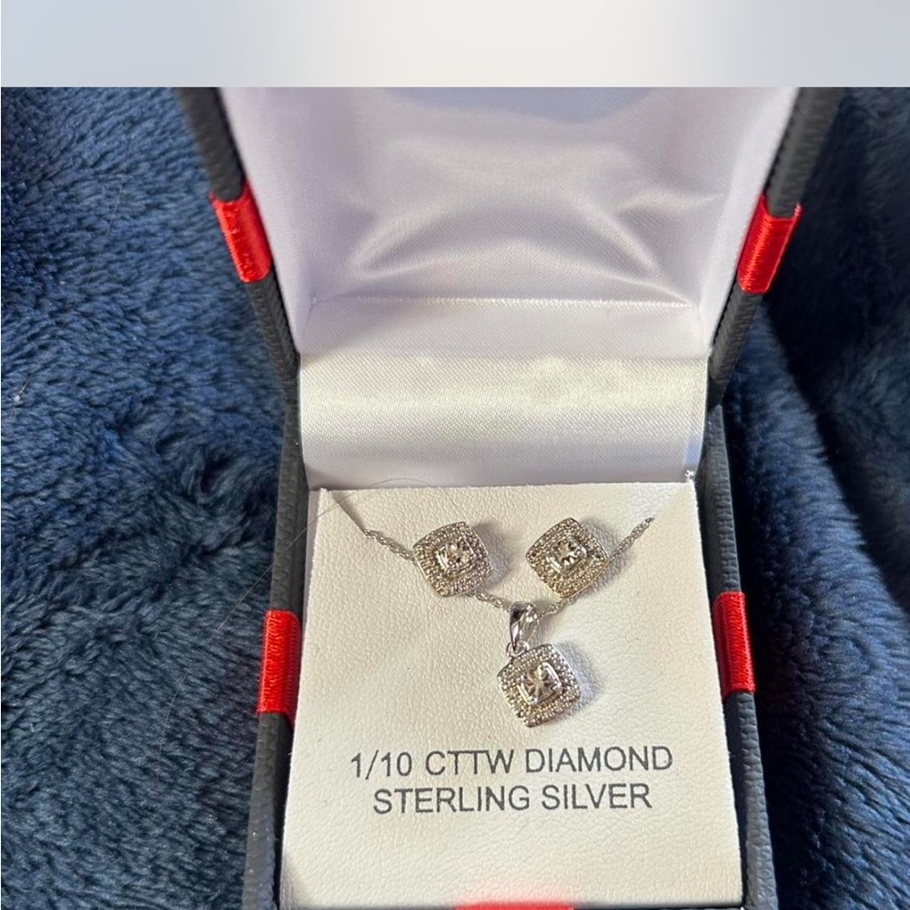Sterling Silver Diamond Necklace